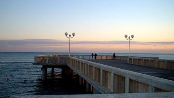 Pontile di Ostia al tramonto